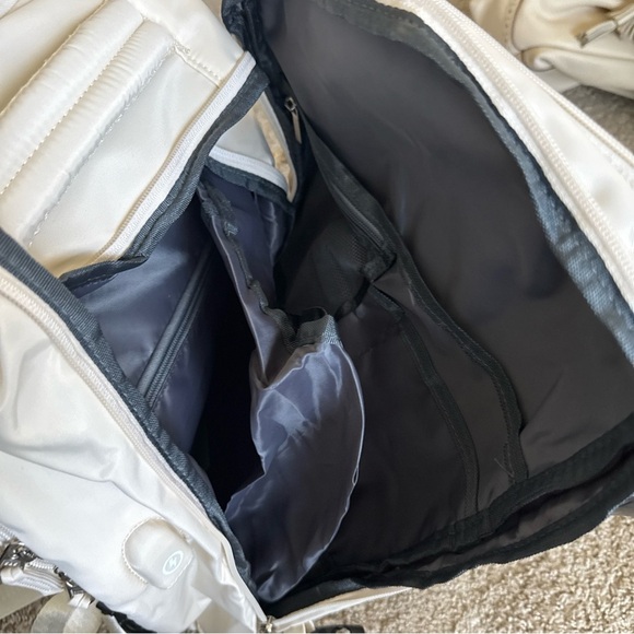 Elegant Cream Men's Backpack - Picture 5 of 8